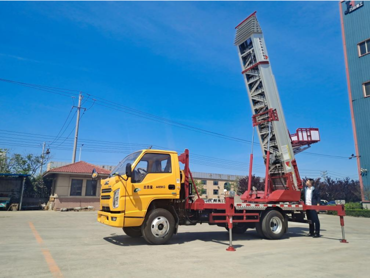 成都云梯车出租费用解析：如何选择更具性价比的服务