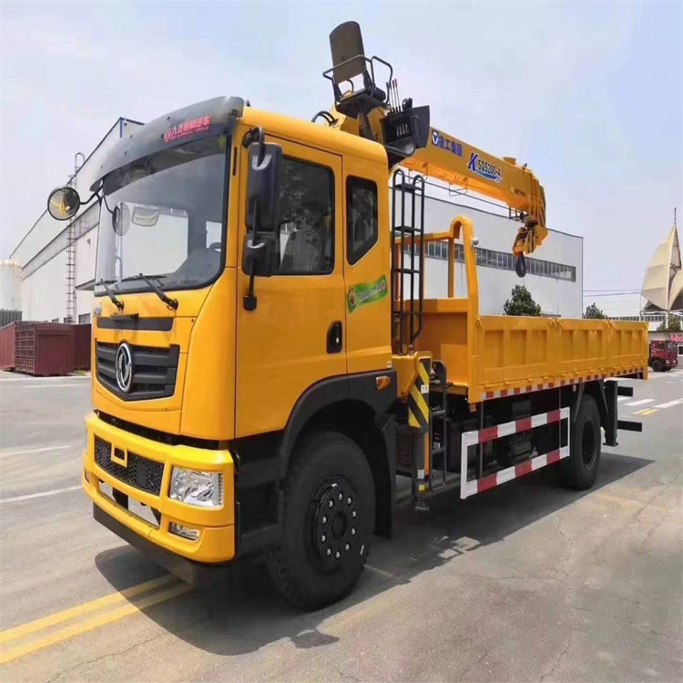 成都附近找一辆随车吊出租