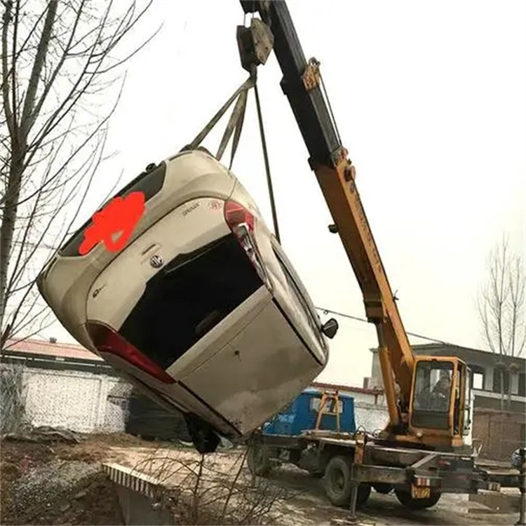 成都随时待命，吊车24小时道路救援服务全解析