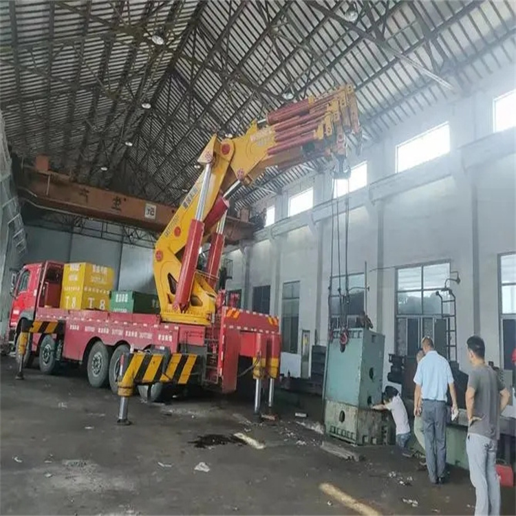 成都速查！附近自卸吊车租赁电话及租赁全攻略