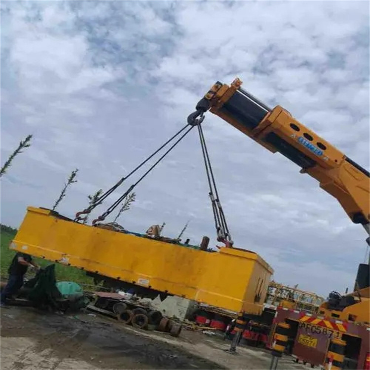 成都随车吊吊集装箱怎么吊